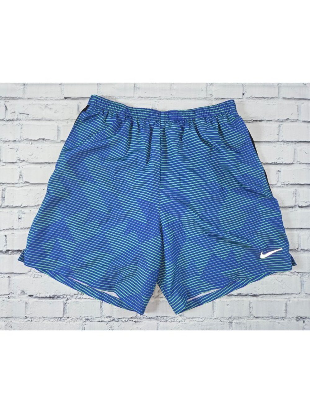 Nike Womens Blue & Green Striped Dri-FIT Athletic Shorts Large
